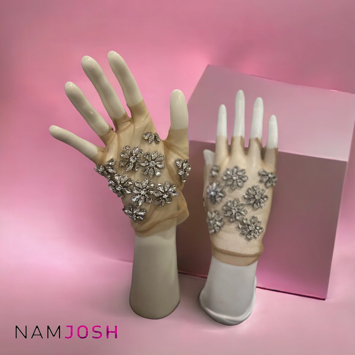 NAMJOSH SHEER GLOVE