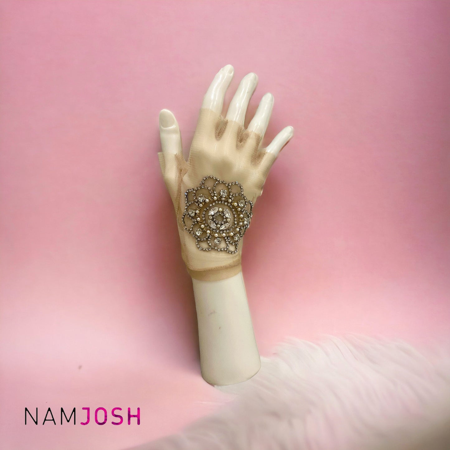 NAMJOSH SHEER GLOVE